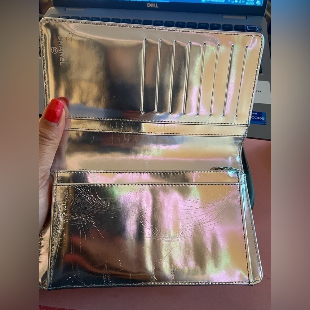 CHANEL Matelasse Chocolate Bar Rare Metallic Zip Around Wallet or Clutch - Picture 10 of 15